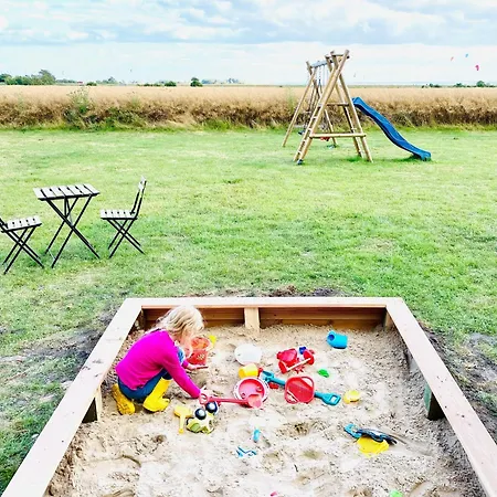 Feriengut-neuhof-wohnung-1 アパート *